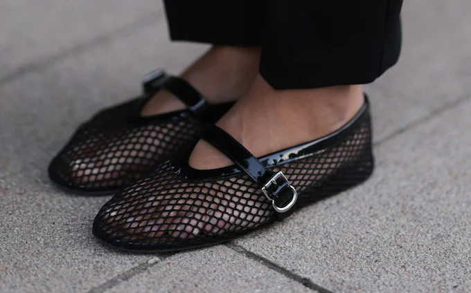 Here are the best ballet shoes for ladies inUganda you can buy for confort and elegance for fashion and style