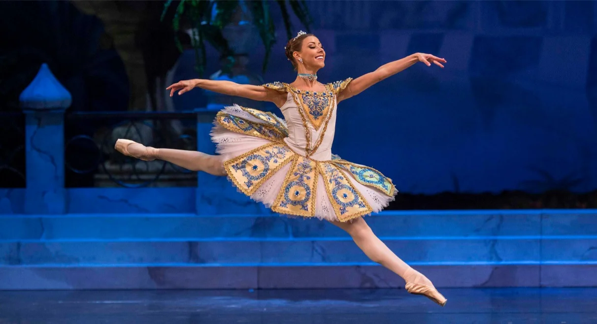 Here is how much professional ballet dancers make every month or on every performance to inspire young up-coming dancers in Uganda