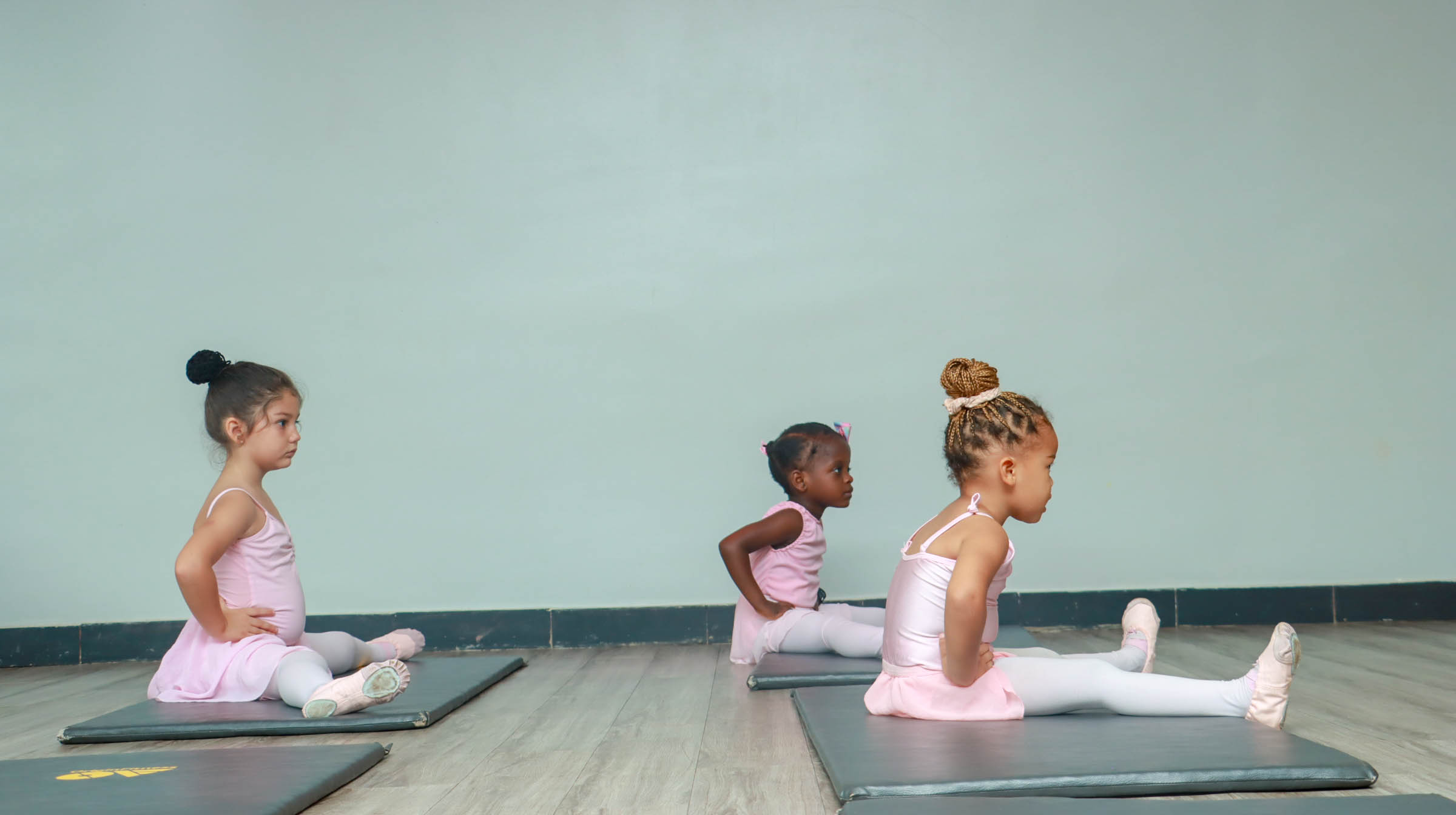 Children and teens ballet classes in Uganda