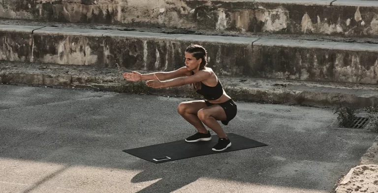 Discover the benefits of ballerina squats, from improved leg strength and balance to better flexibility, posture, and core stability